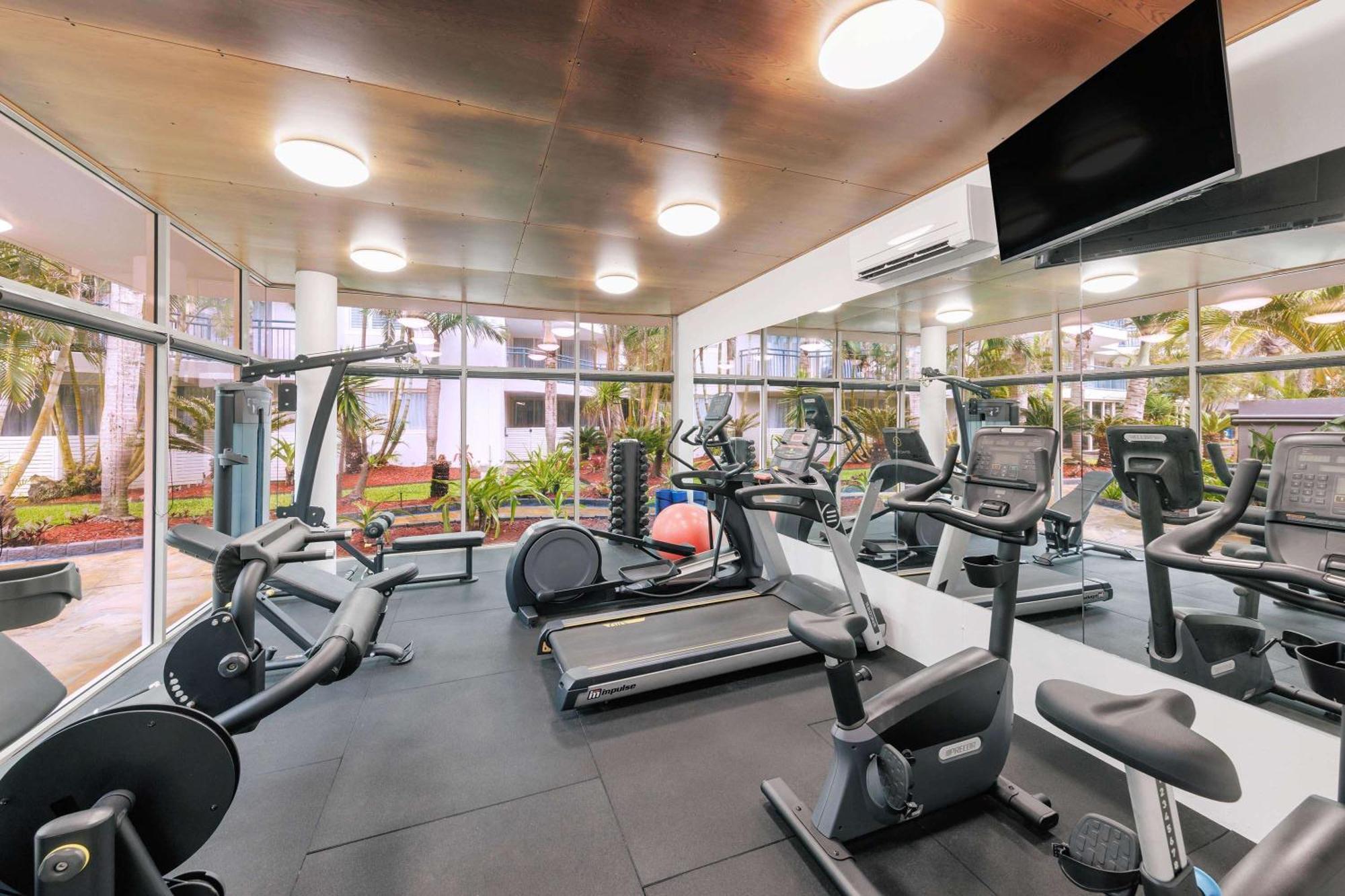 Club Wyndham Kirra Beach Гоулд Коуст Екстериор снимка